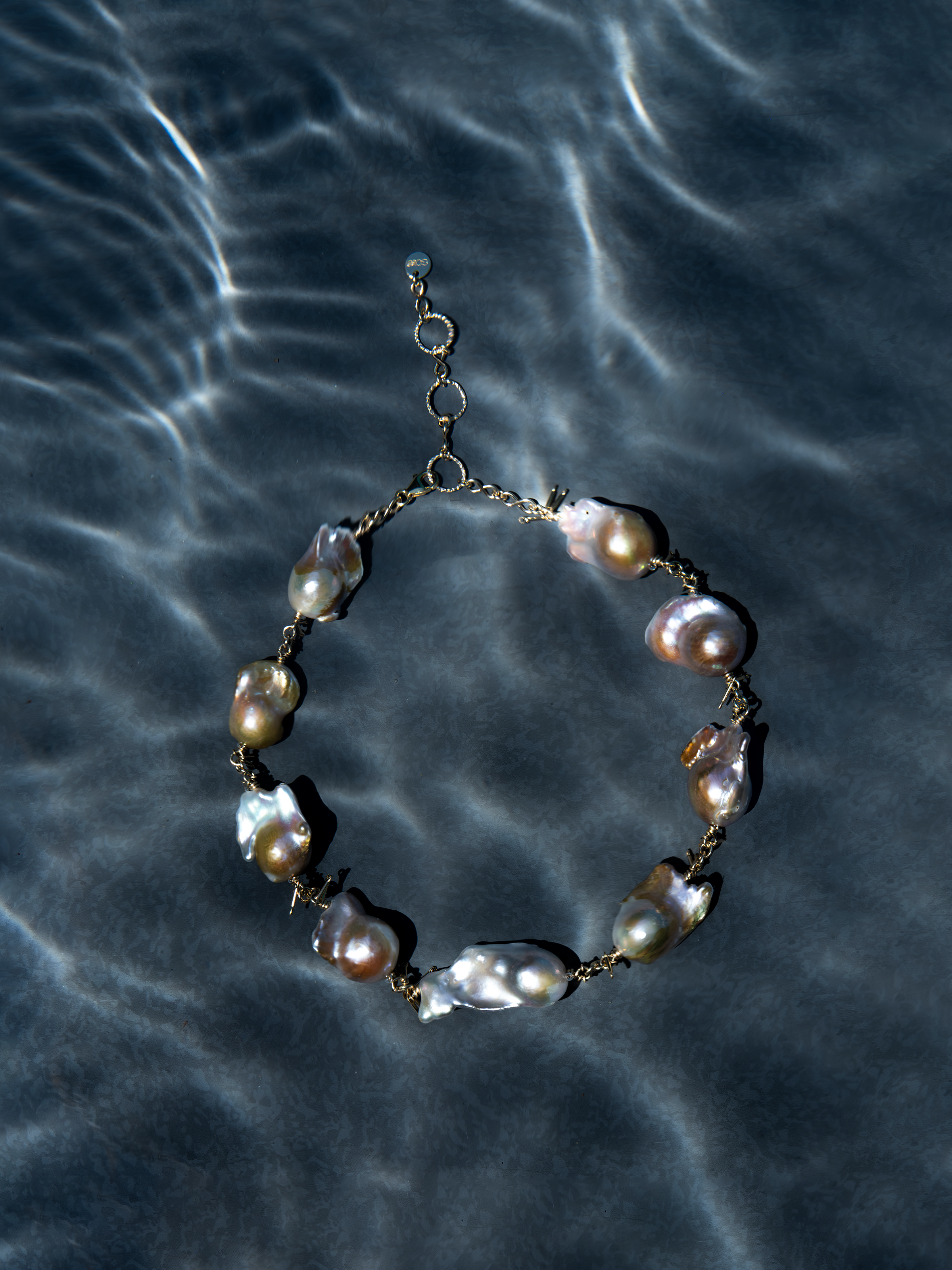 Baroque Pearl Choker Necklace | Goldish