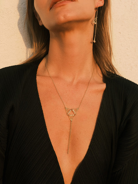 Triangle Blossom Small Hand Chain