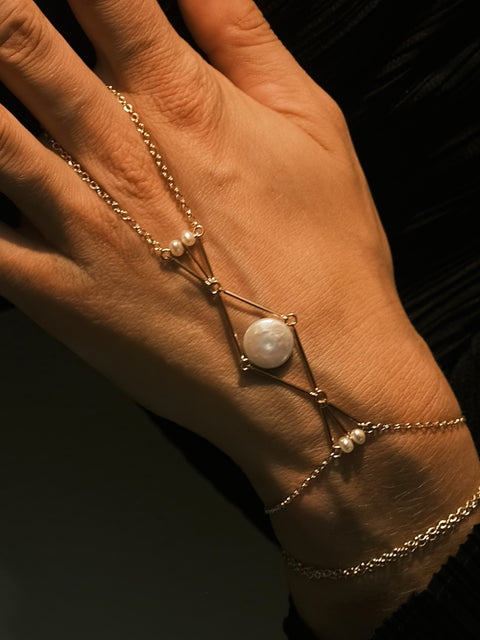 Blossom Eye Hand Chain