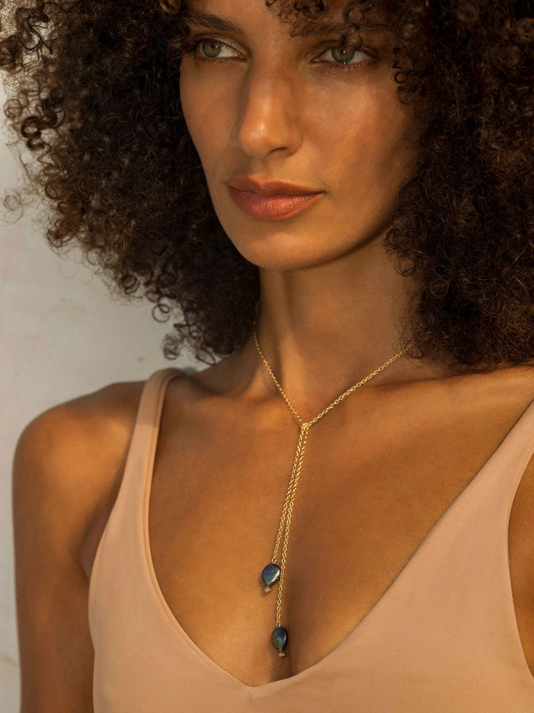 Black Pearl Facechain - Goldish