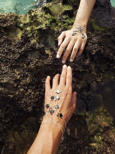 Tree of Life Hand Chain - Goldish