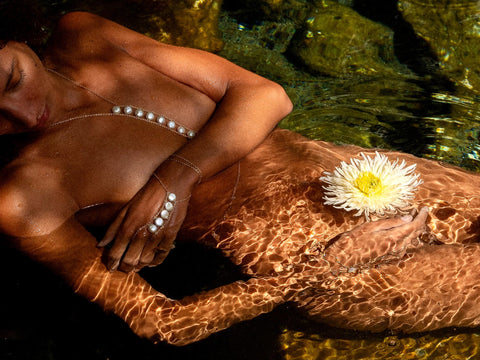 Spine Pearl Body Chain - Goldish