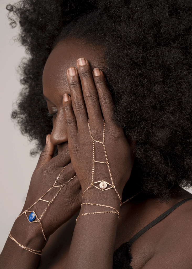 Gemstone Cupid's Eye Handchain - Goldish